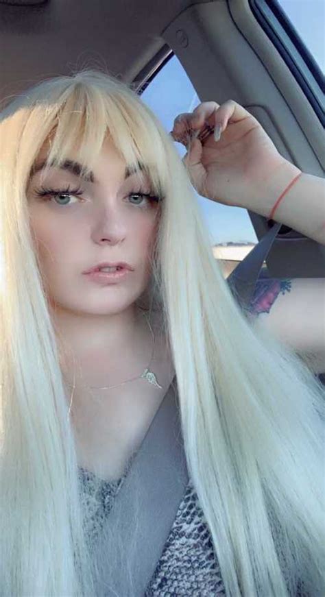 @icypwincess .